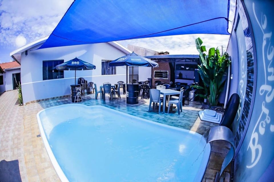 Casa com Piscina House in Cascavel