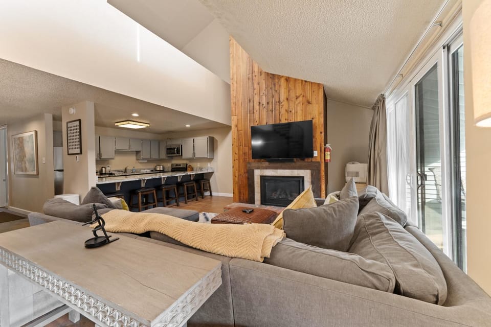 Snowbridge Square #F206 Apartment in Copper Mountain