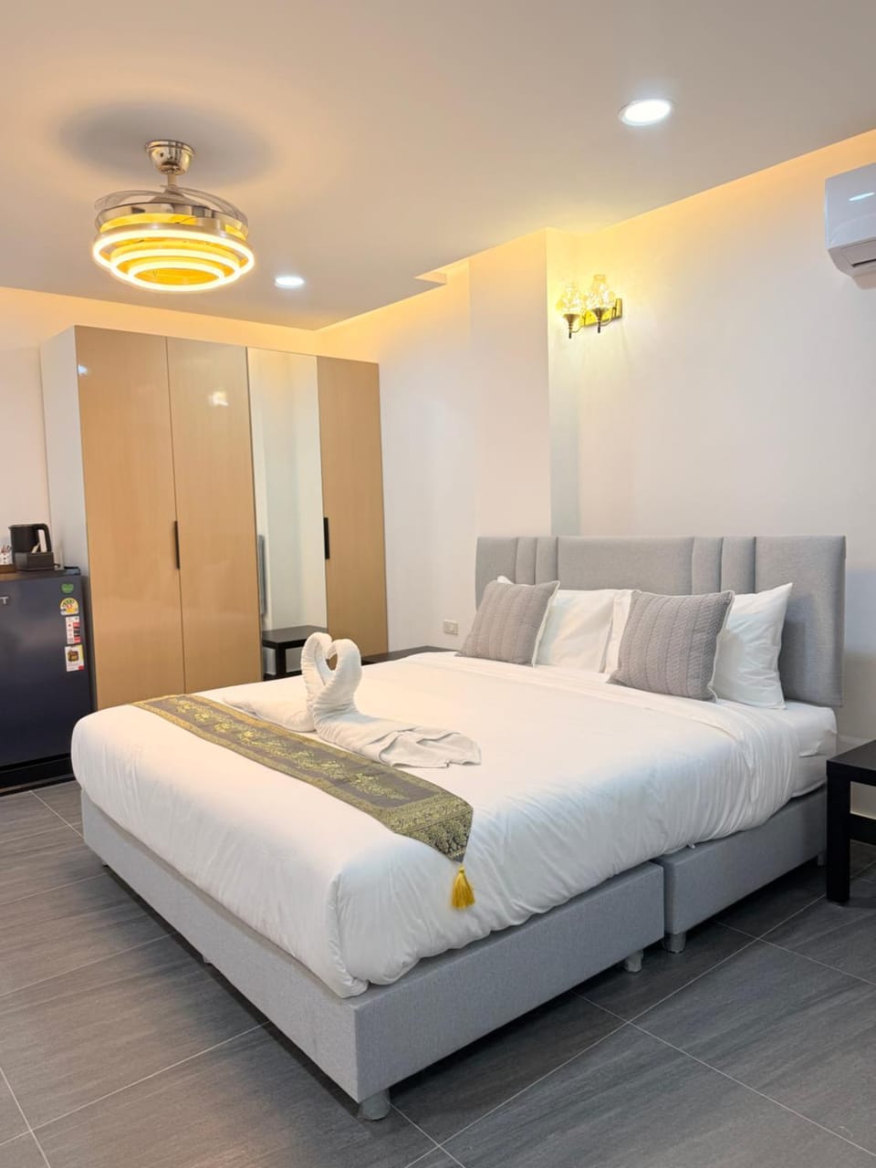 Bed, Bedroom, wardrobe