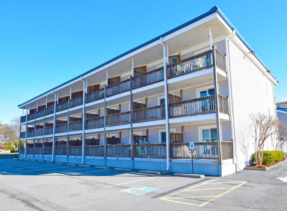 Orleans Court 304 condo Apartment in Ocean City