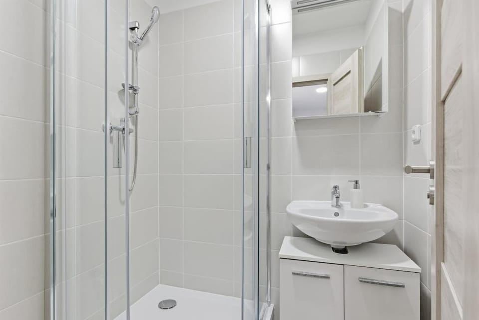 Apartment near the subway with kitchen and terrace Apartment in Prague