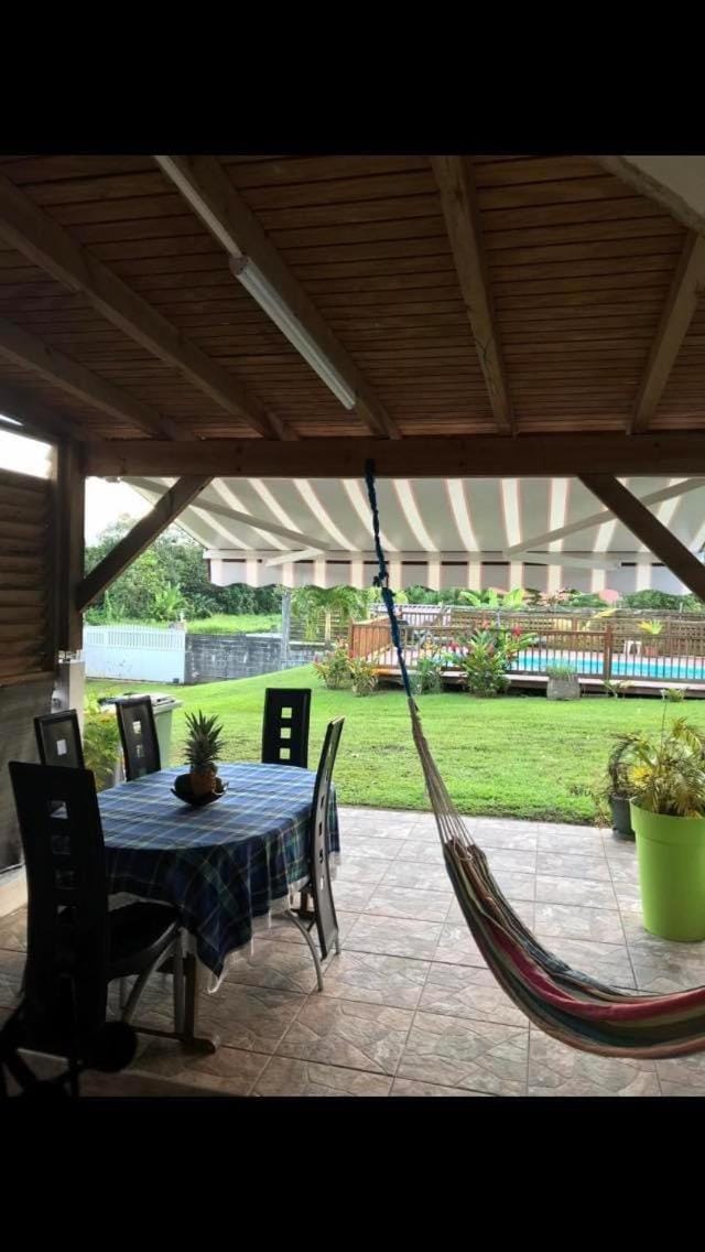 Havre de paix Apartment in Leeward Islands