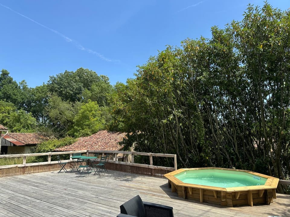 Patio, Swimming pool