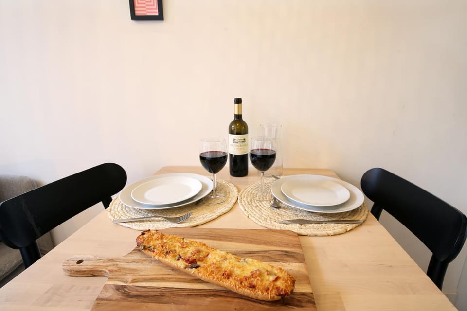 Dining area, Lunch