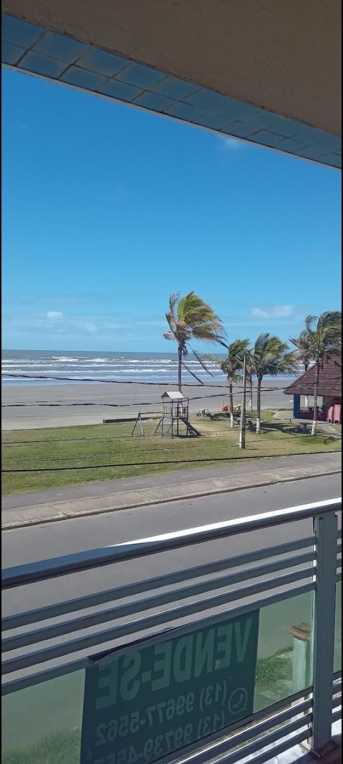 Embrasando Beach Apartment in Peruíbe