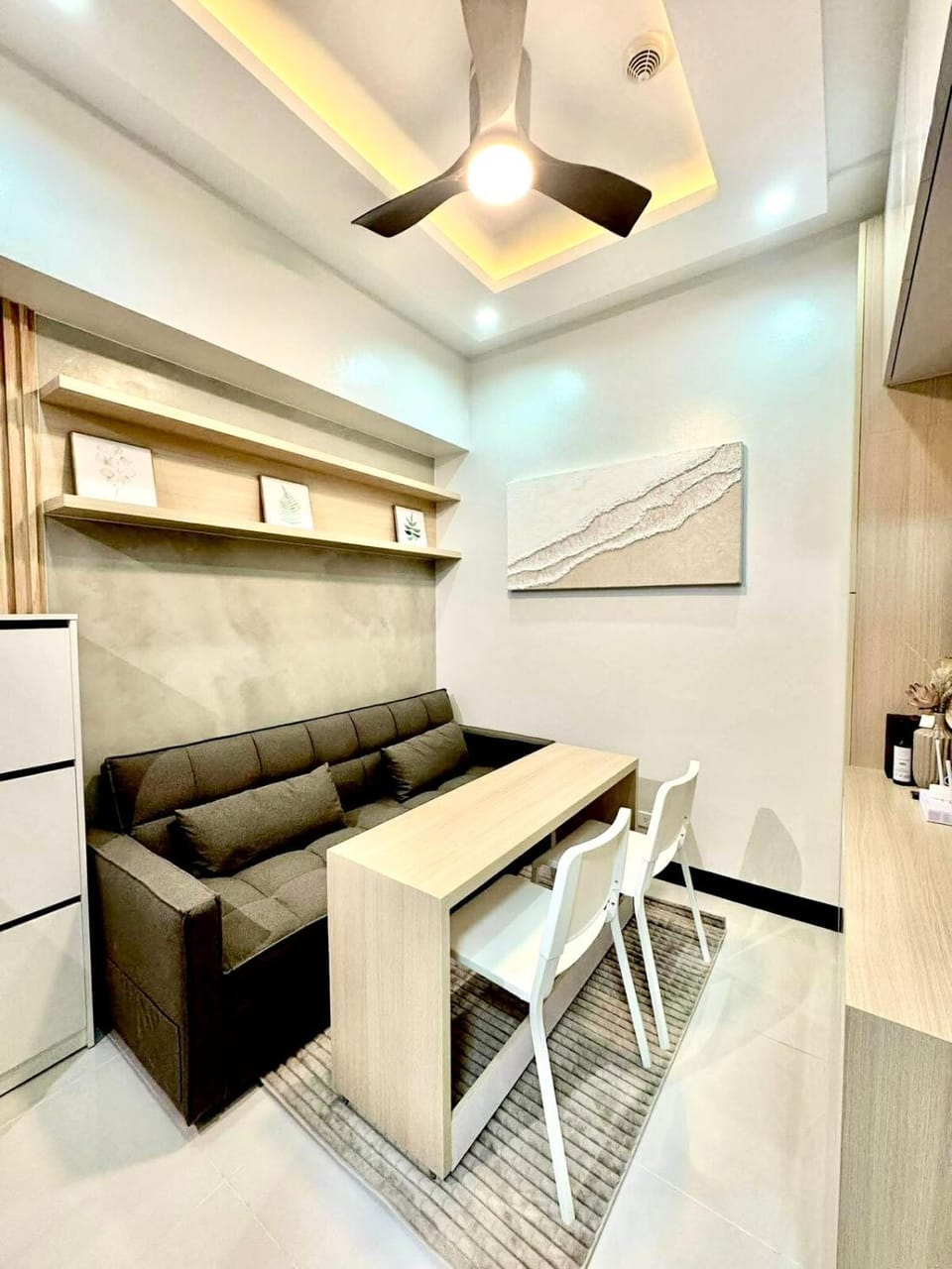 Living room, Seating area, Dining area