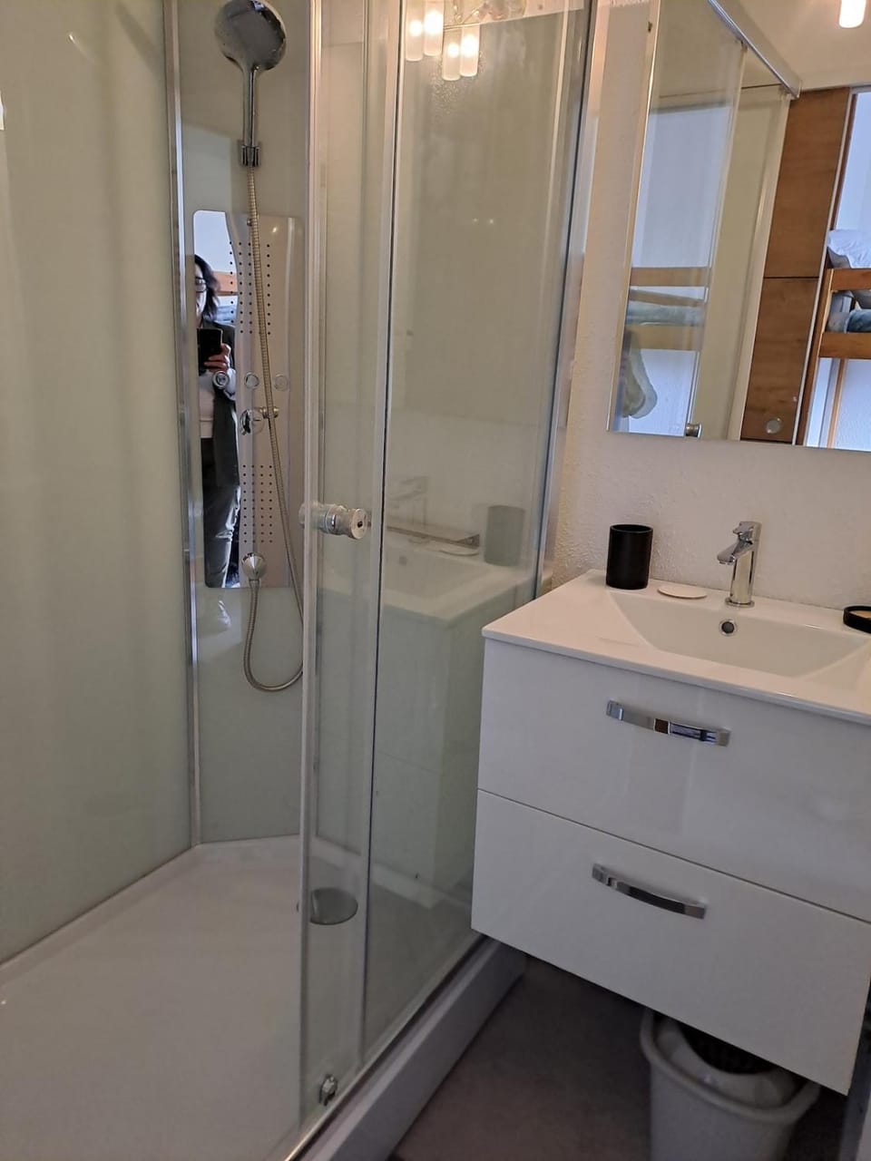 Studio rénové avec piscine et accès direct plage Apartment in Gruissan