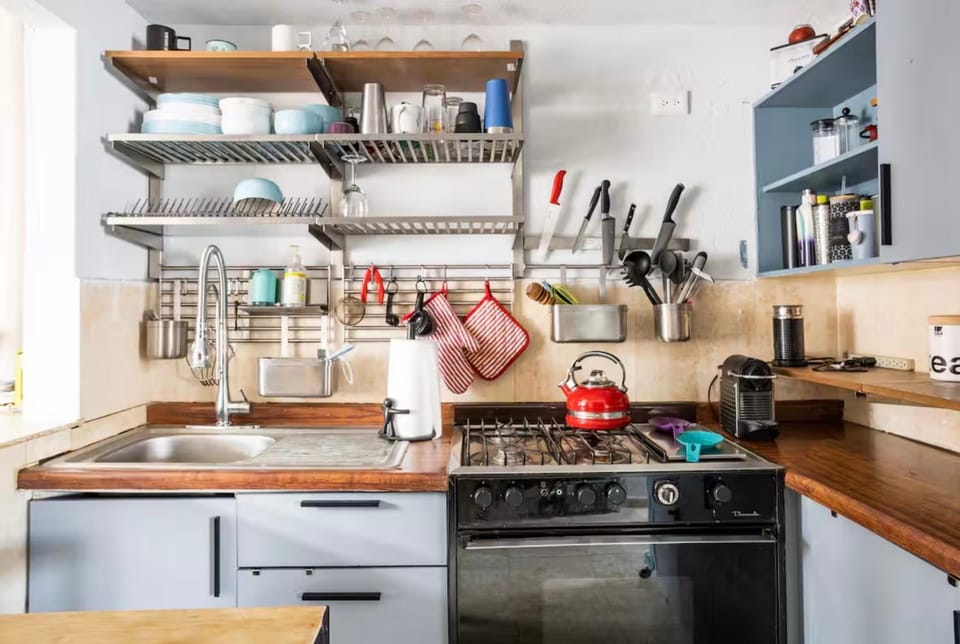 Communal kitchen, kitchen