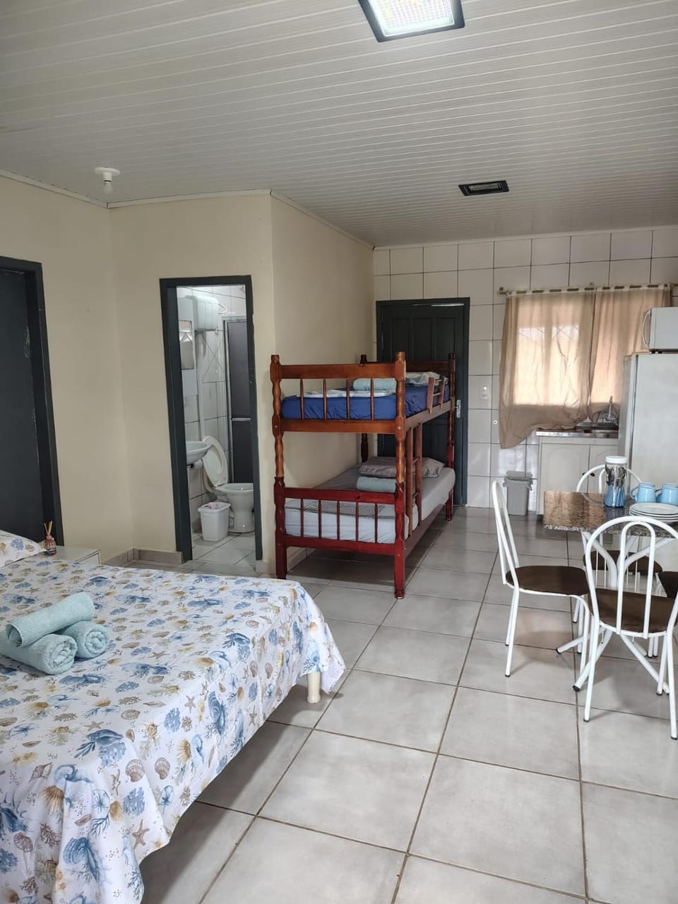 Dining area, bunk bed