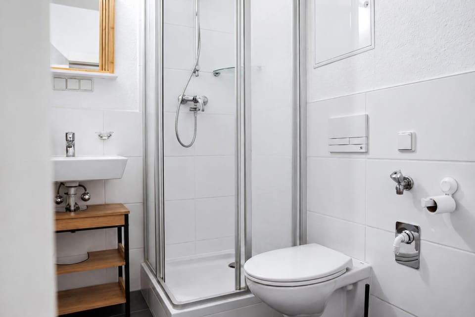 Shower, Toilet, Bathroom