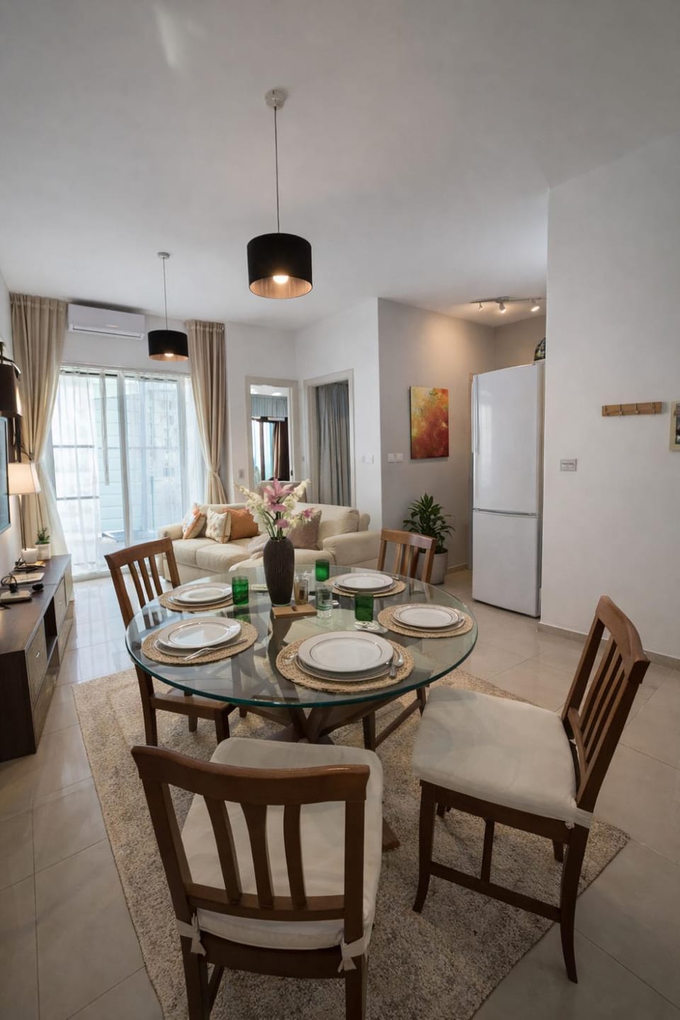 Kitchen or kitchenette, Living room