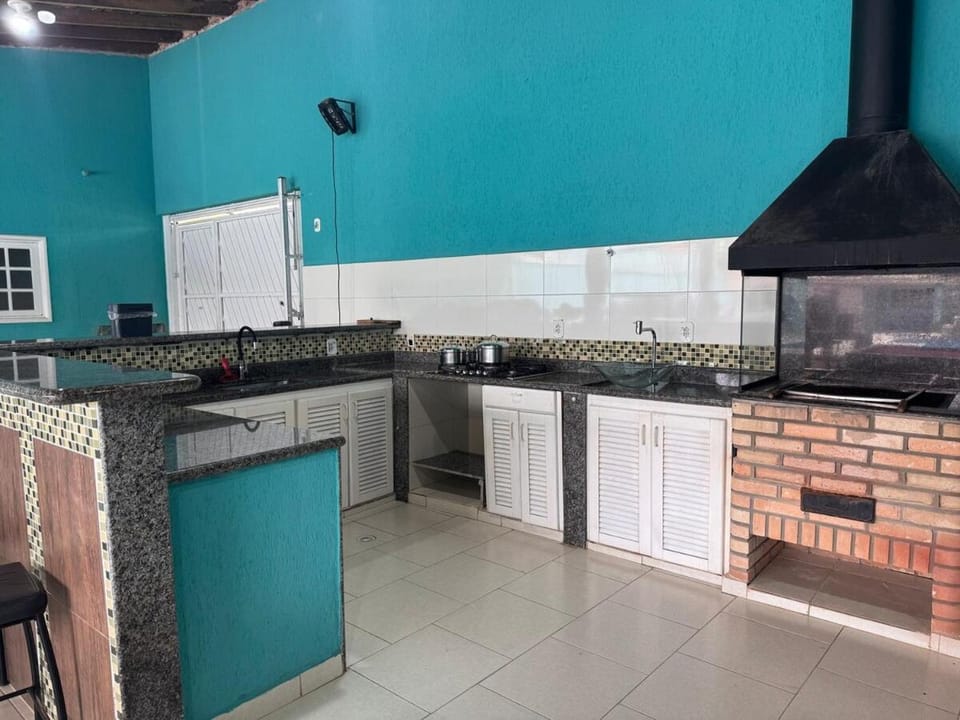 3 suítes e piscina no Litoral Norte, beira-mar House in Caraguatatuba