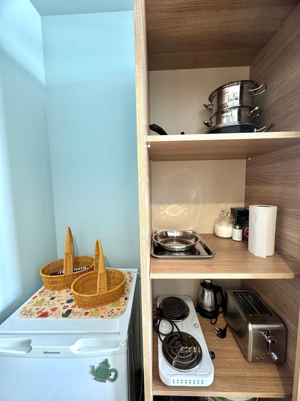 Coffee/tea facilities, Kitchen or kitchenette, stove, toaster, kitchen