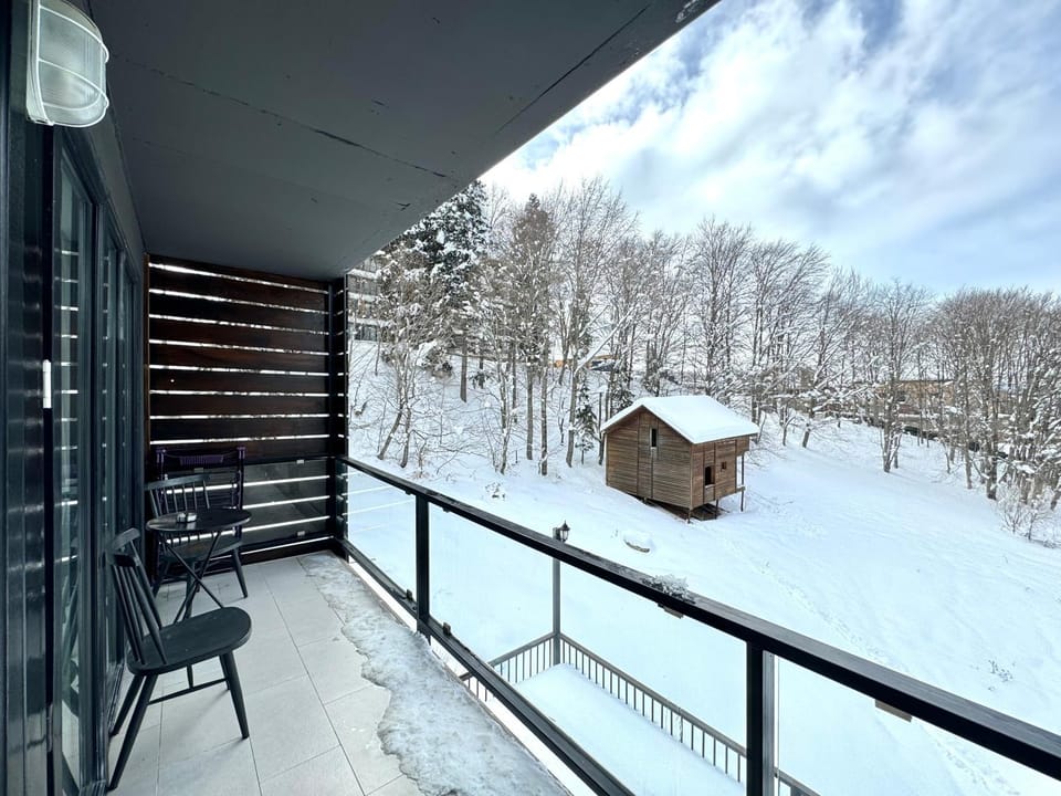 Day, Natural landscape, Winter, View (from property/room), Balcony/Terrace, Mountain view