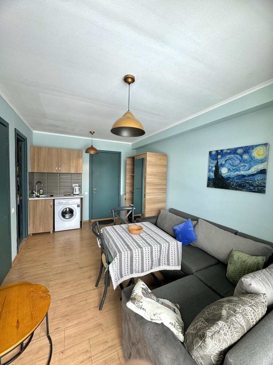 Kitchen or kitchenette, Living room, Photo of the whole room, Seating area