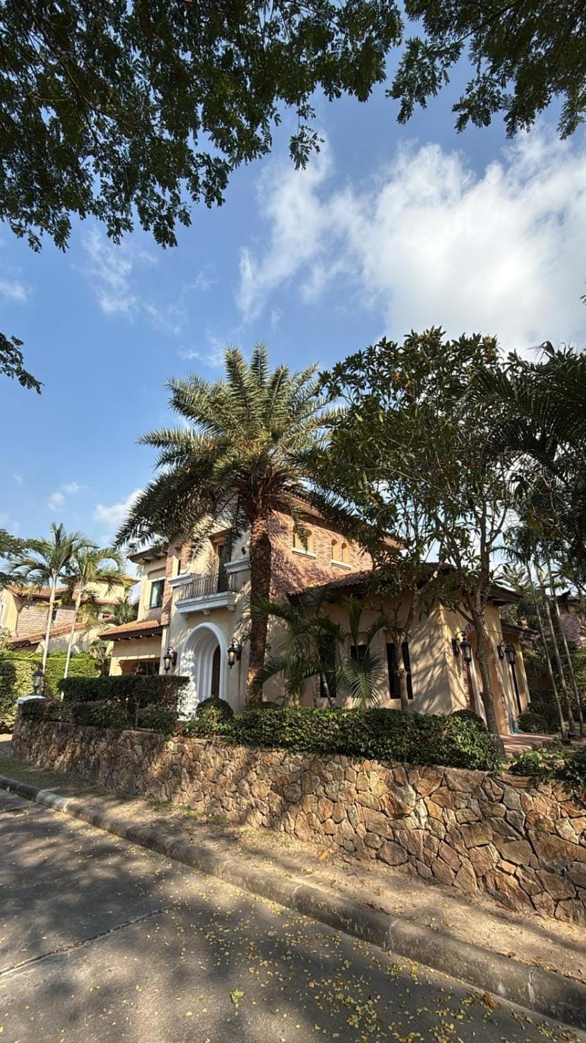 European style Pool villa modern with garden in Na Jomtien Chivani village Pattaya Villa in Pattaya City