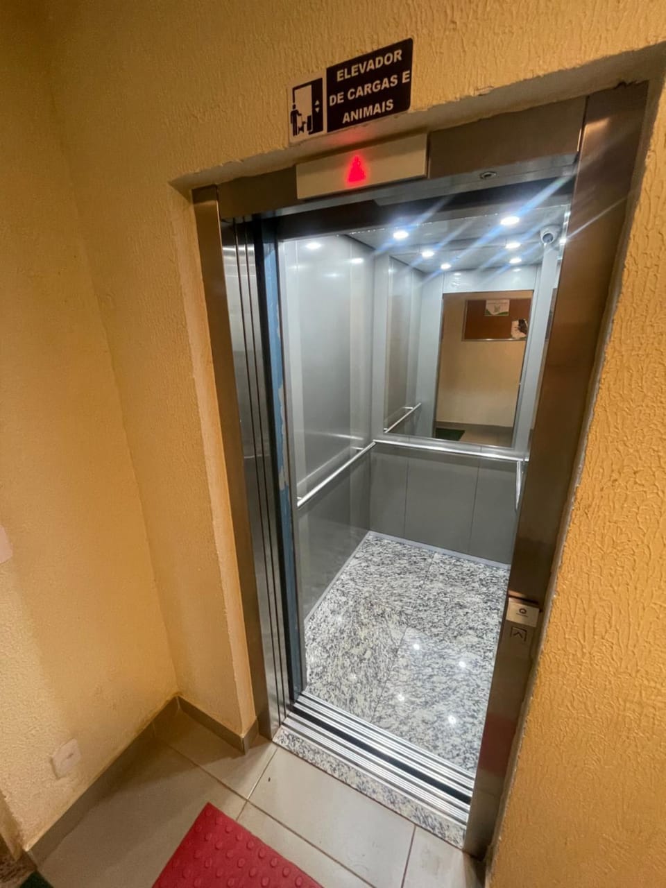 Belo Viver Apartamento Compartilhado com quarto individual Vacation rental in State of Goiás
