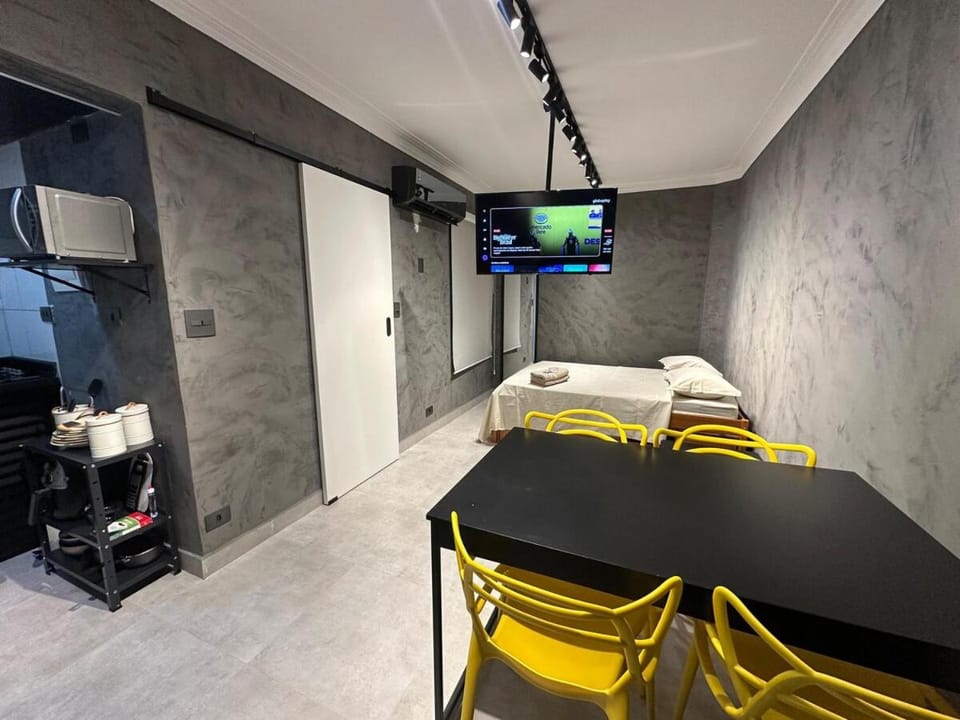 Apartamento com acesso à praia Apartment in Santos