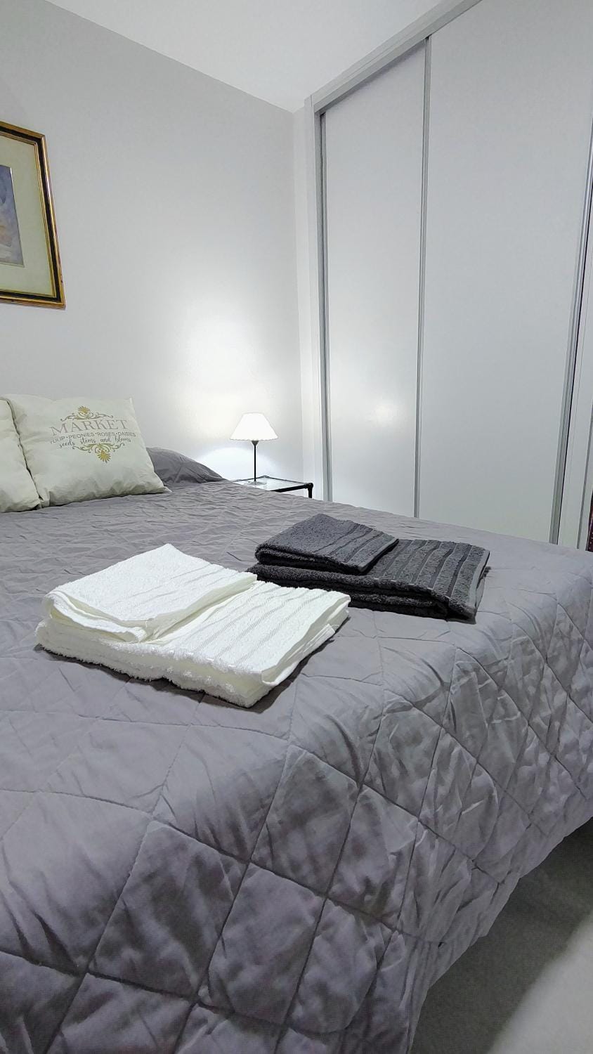 Photo of the whole room, Bedroom, towels