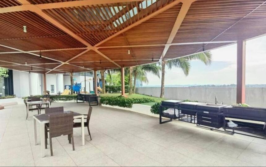 Almas 2Pax Cozy Green View Studio Netflix By STAY Apartment in Johor