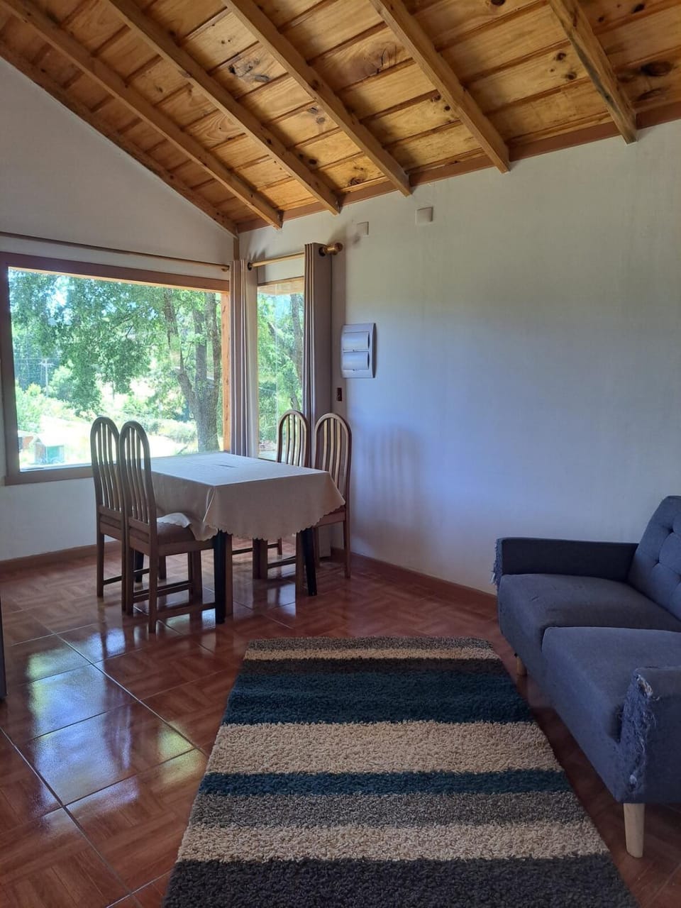Cabaña entre Hualles House in Araucania, Chile