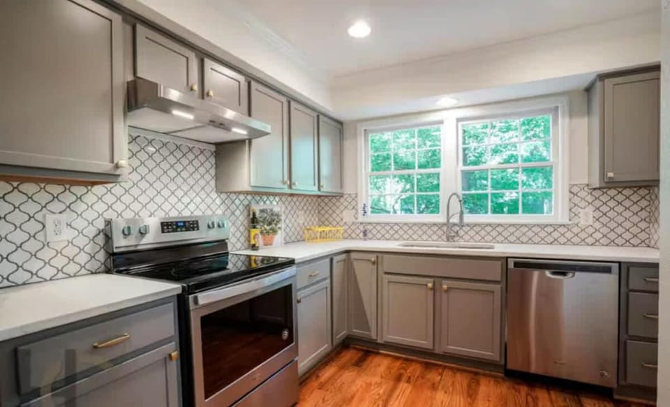 North Hills Chalet with Game Room House in Raleigh