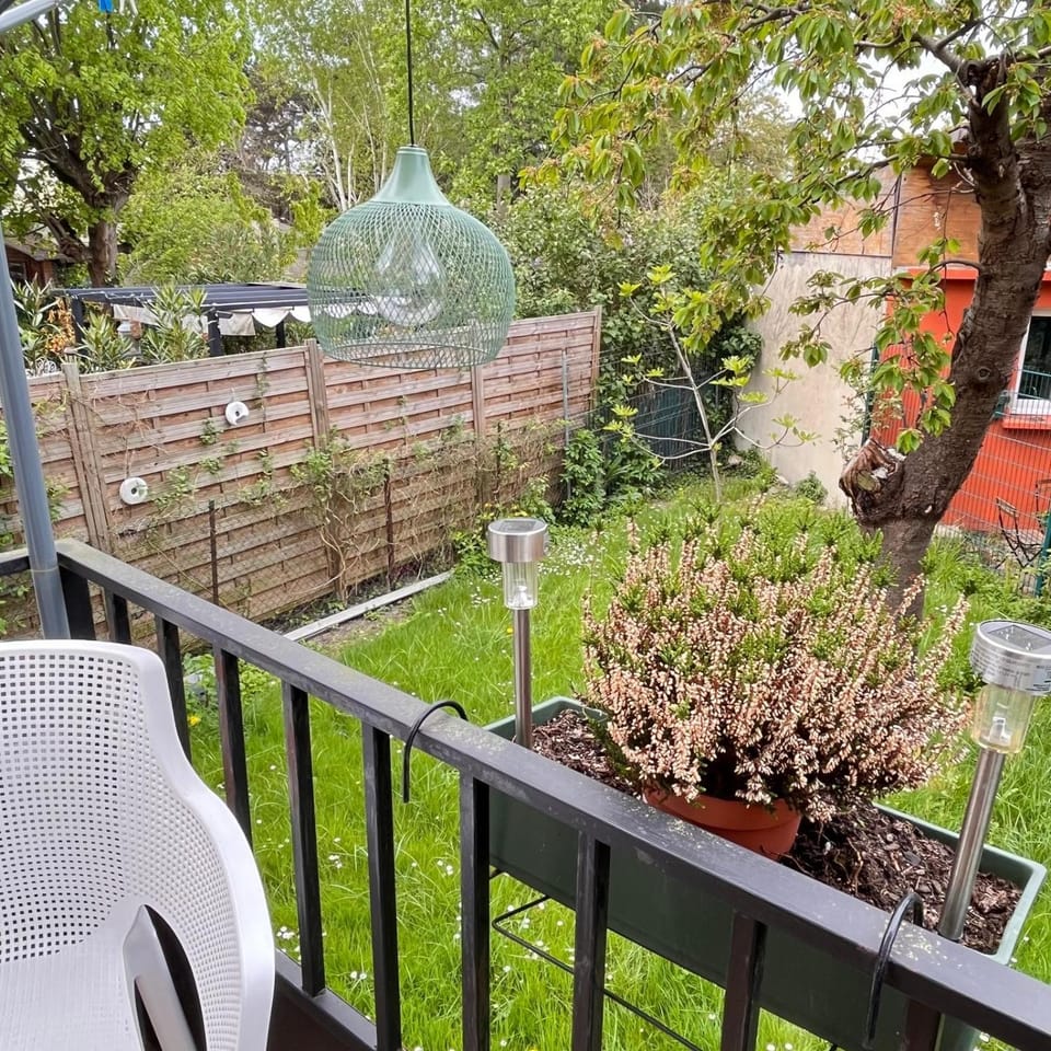 Balcony/Terrace, Garden view