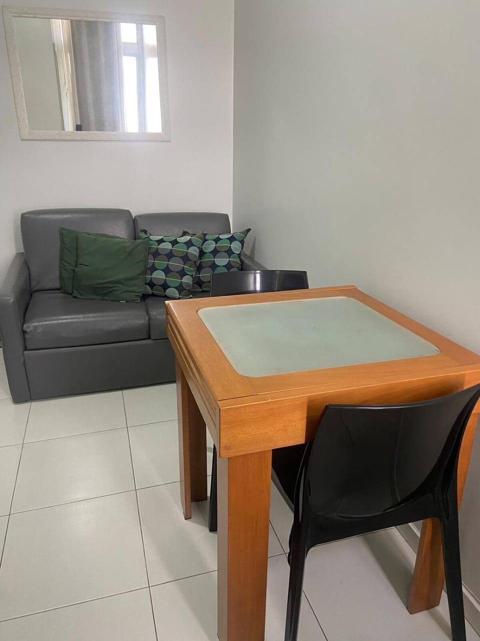 Bed, Living room