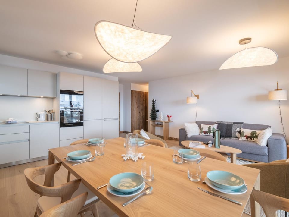 Appartement haut standing, centre station Alpe d'Huez - FR-1-645-100 Apartment in Huez
