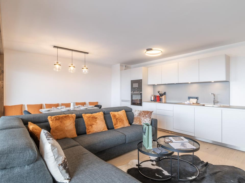 Appartement de haut standing, skis aux pieds, au cœur de l'Alpe d'Huez. Capacité 6 personnes. - FR-1-645-103 Apartment in Huez