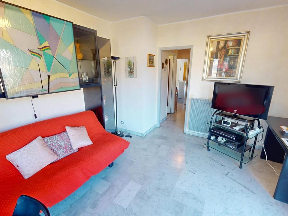 Agréable 2P dernier étage avec immense terrasse et parking privé - FR-1-196-390 Apartment in Roquebrune-Cap-Martin