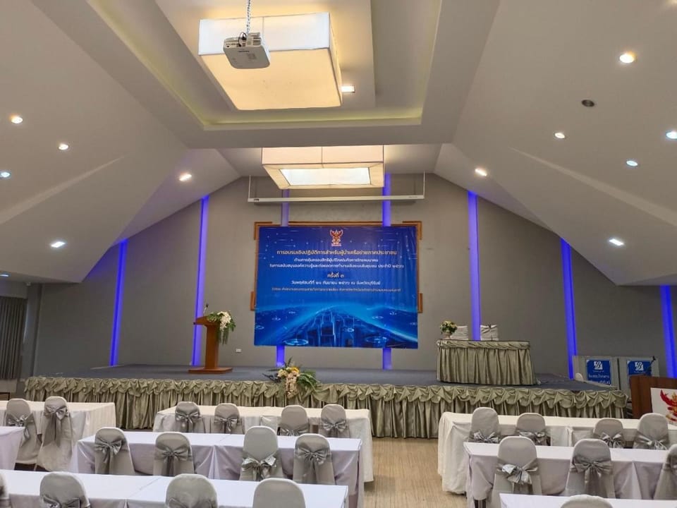 Meeting/conference room