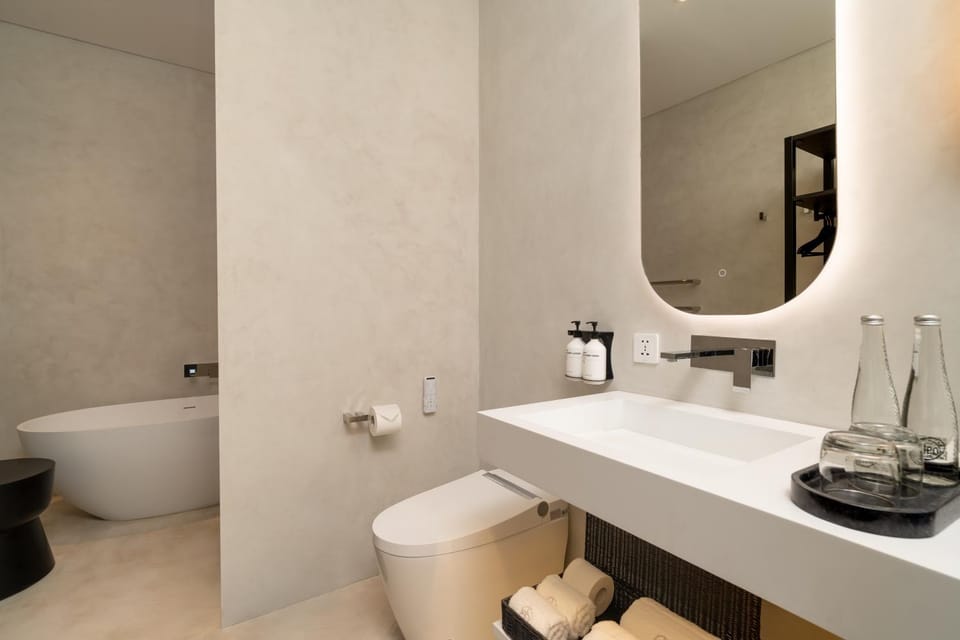 Bathroom, Bath