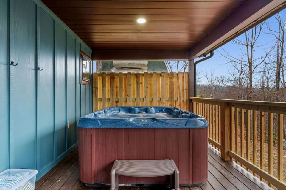 Hot Tub