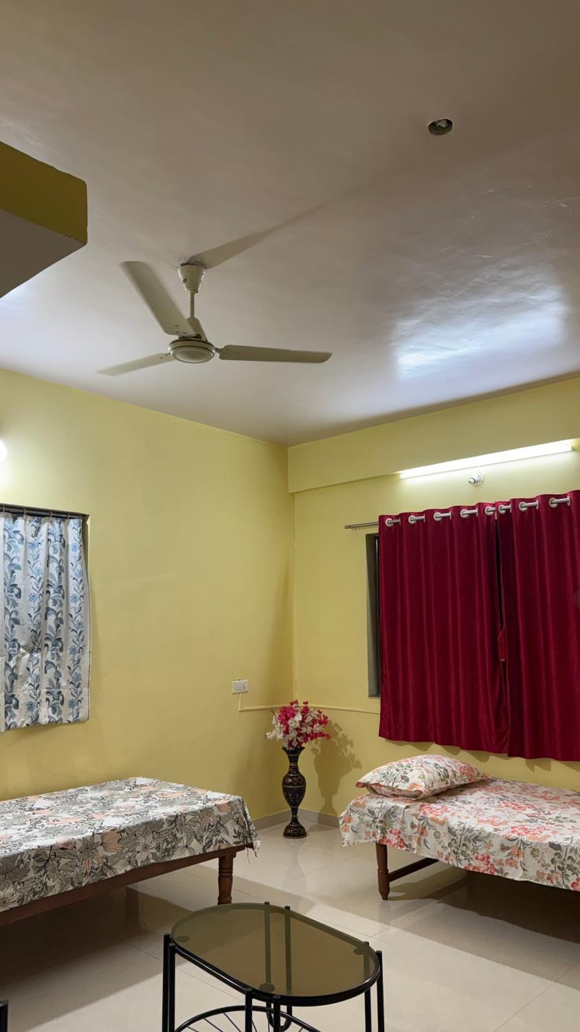 Photo of the whole room