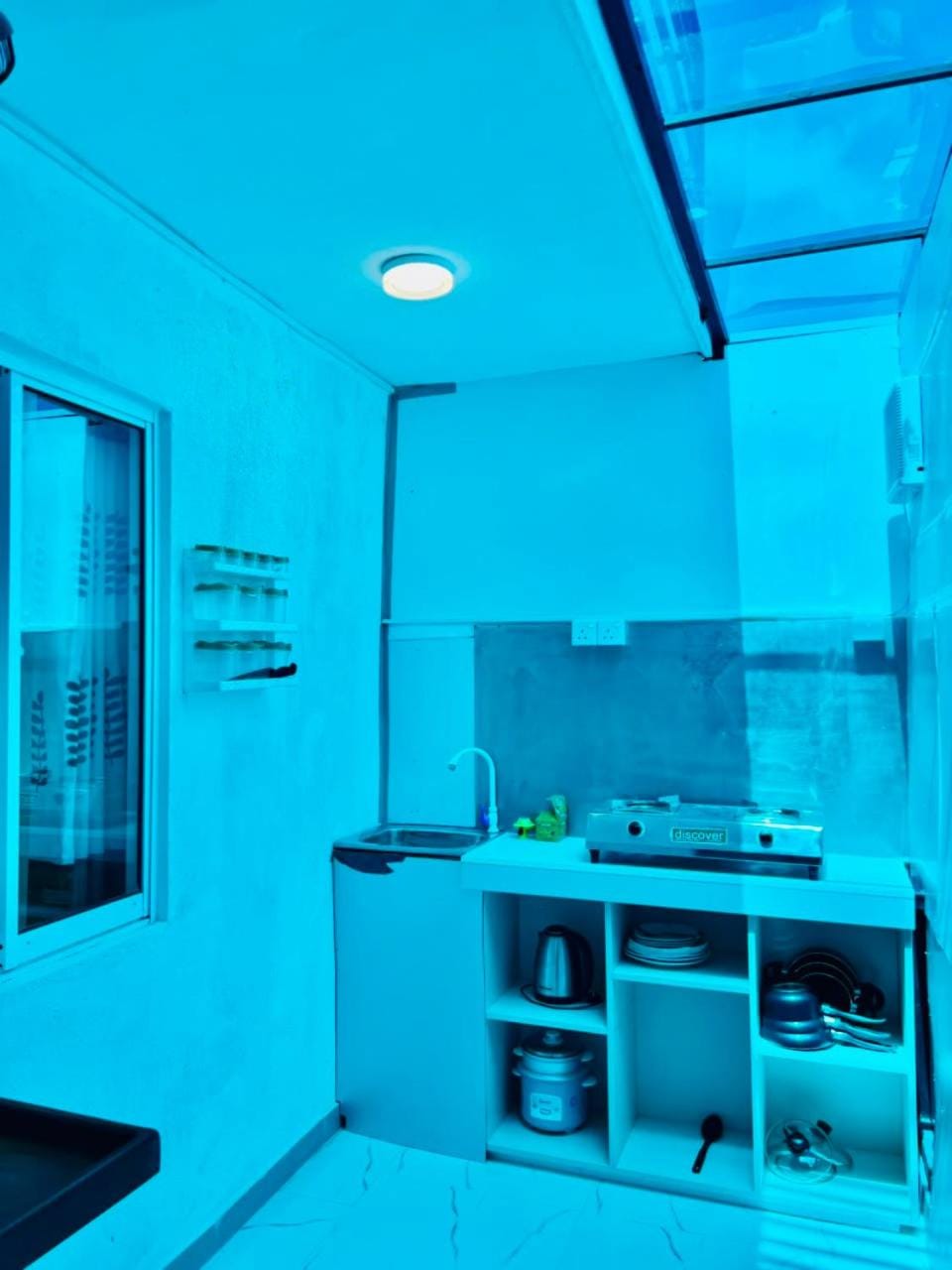 NV Villa - Near Airport Bed and Breakfast in Negombo
