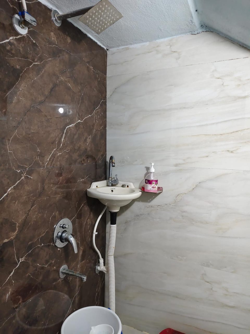 Shower, Toilet, Bathroom, room service