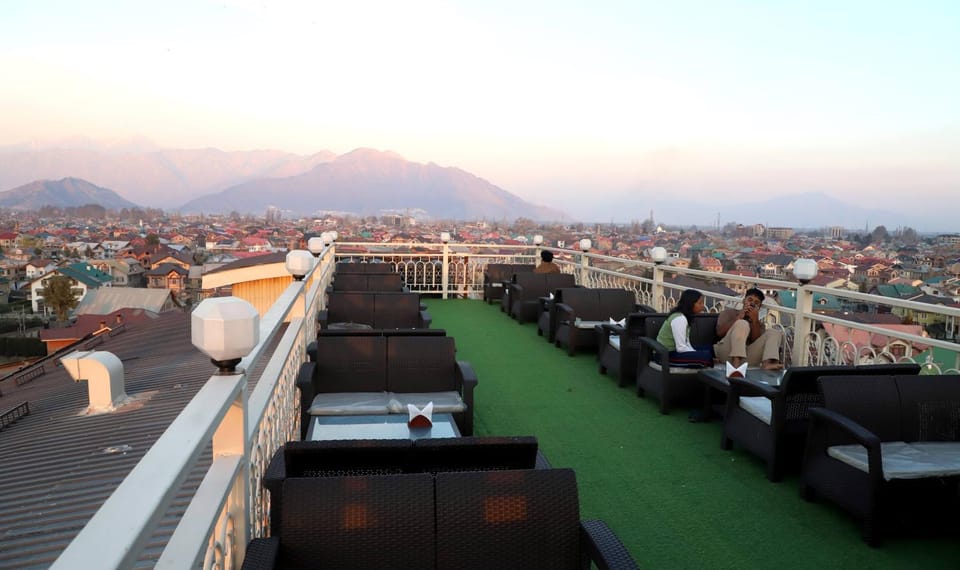 View (from property/room), Balcony/Terrace