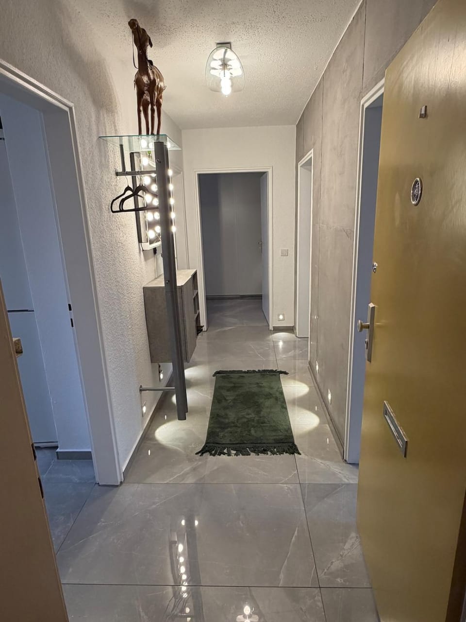 OE signature living, 3 room Buisness apartment Apartment in Lower Saxony, Germany
