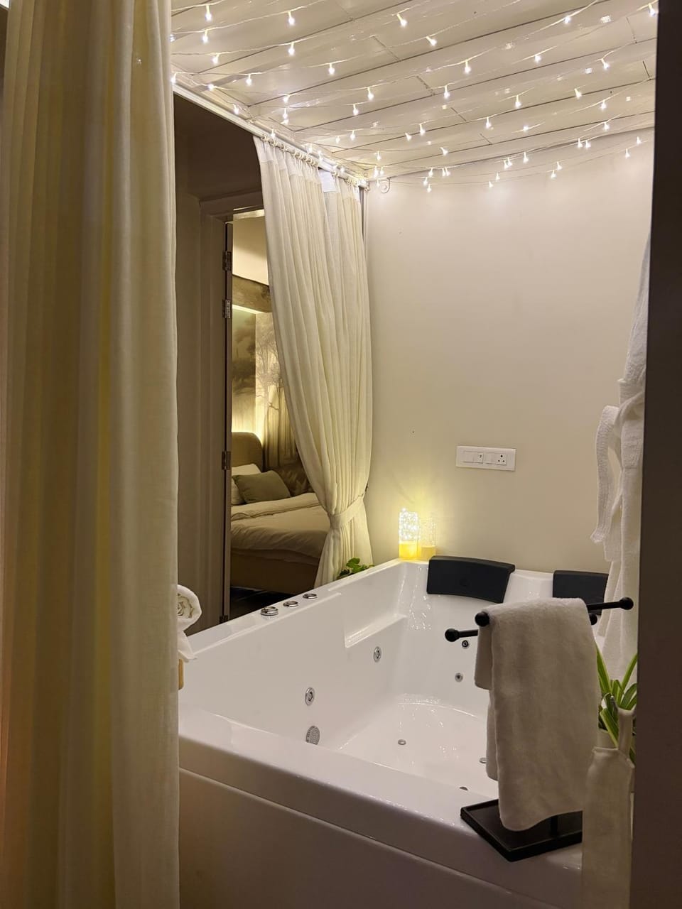 Hot Tub, Bath