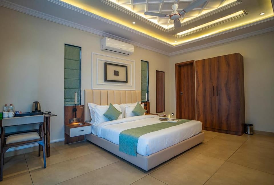 Luxury 10BHK Private Pool Villa - The Ruby Retreat by Ozy Stays Villa in Himachal Pradesh