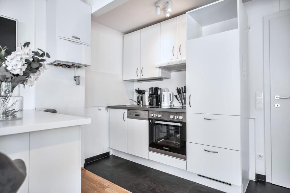 Viennas Mariahilfer Mile - Terrace Hideaway Apartment in Vienna