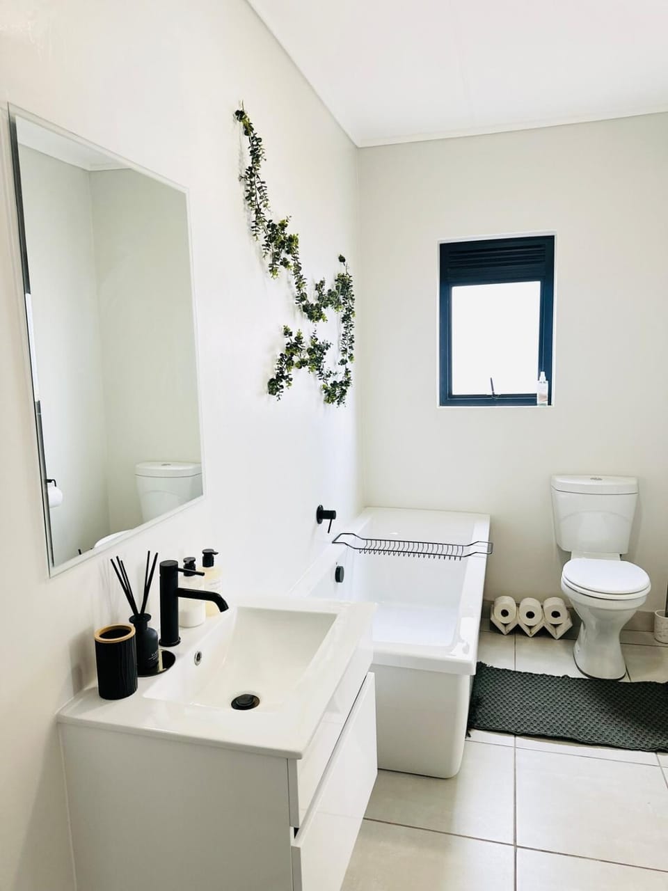 Lagoon Luxury Stay 2 bed apartment at The Blyde Apartment in Pretoria