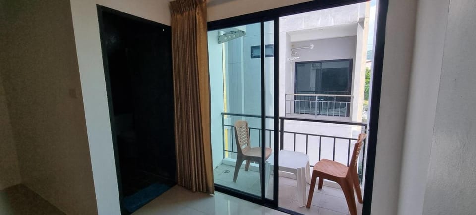 Sawadee632,Naiharn&Rawai Beach Phuket Apartment hotel in Rawai