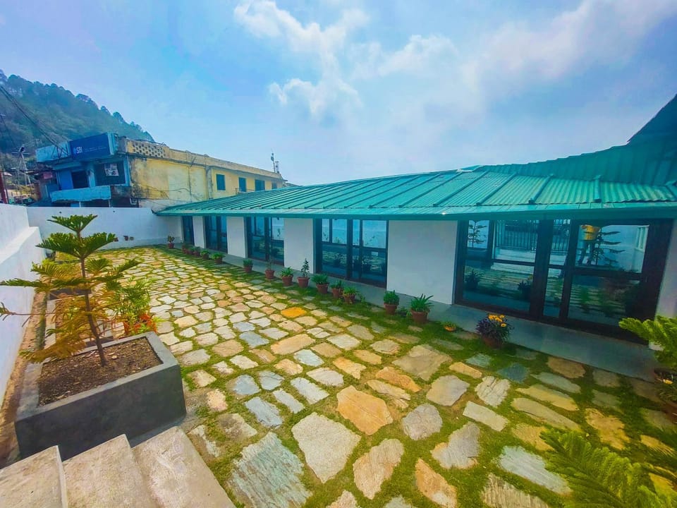 The Valley View Homestay Vacation rental in Uttarakhand