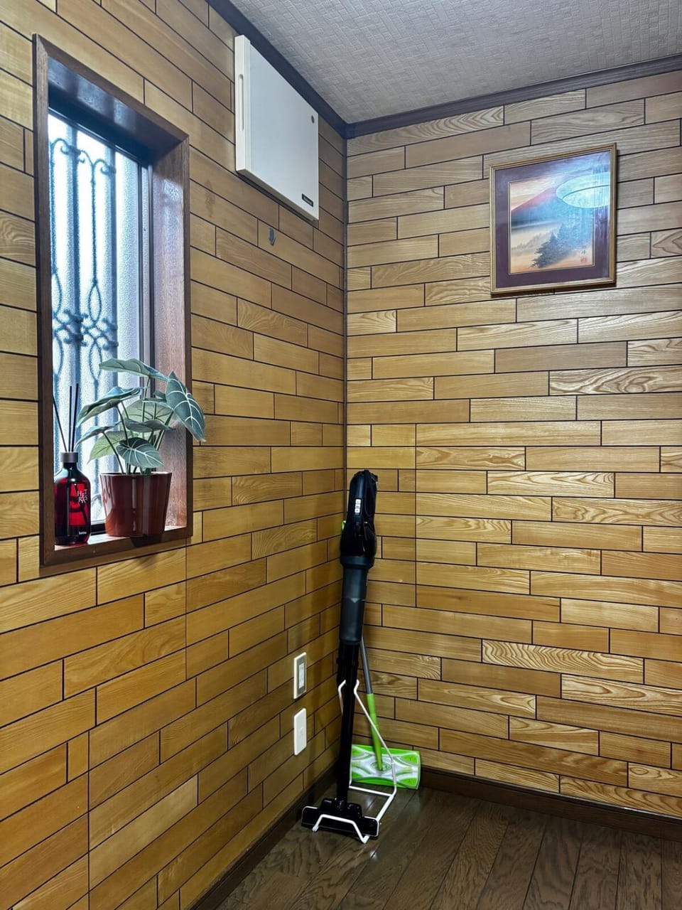 Japanese modern townhouse stay in Osaka, Stay in an old-fashioned house Apartment in Osaka
