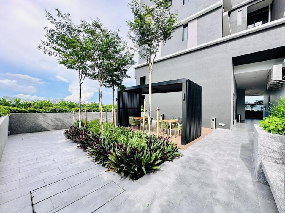 Breathtaking Sea View Penang Bridge 2BR Apartment in Bayan Lepas