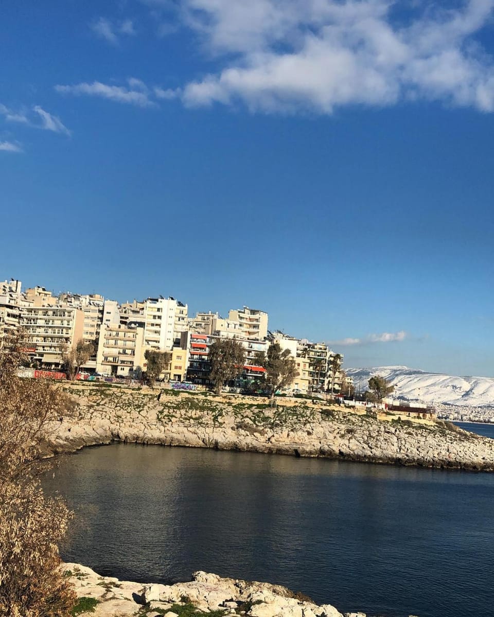 By the wave luxurious studios Apartment in Pireas