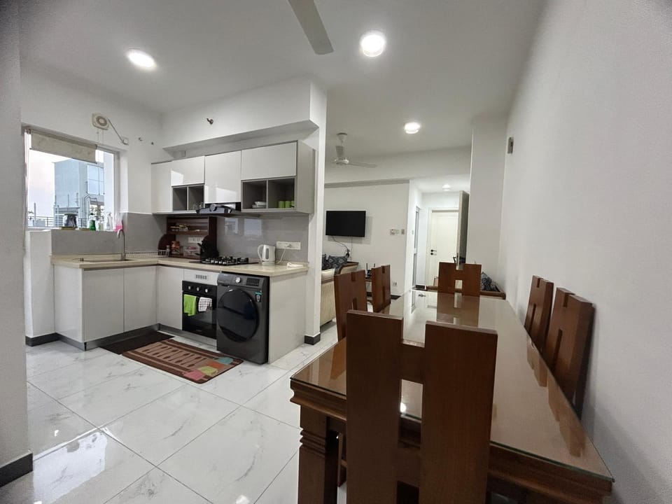 Fully Furnished Sea View Apartement Apartment in Dehiwala-Mount Lavinia