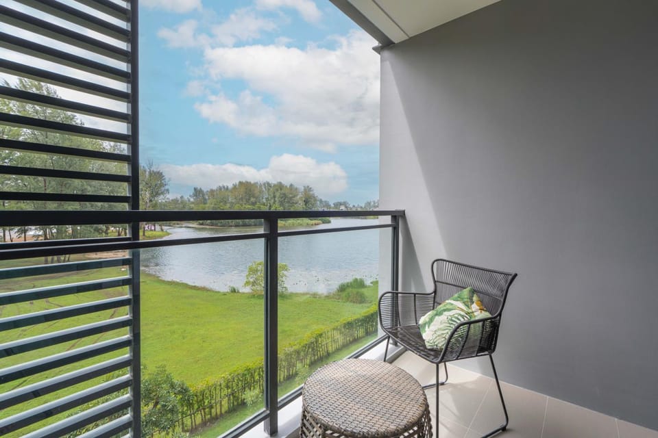Spring, Day, View (from property/room), Balcony/Terrace